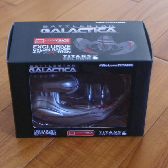 NIB Battlestar Galactica Titans Vinyl Figures by Loot Crate - Picture 1 of 4
